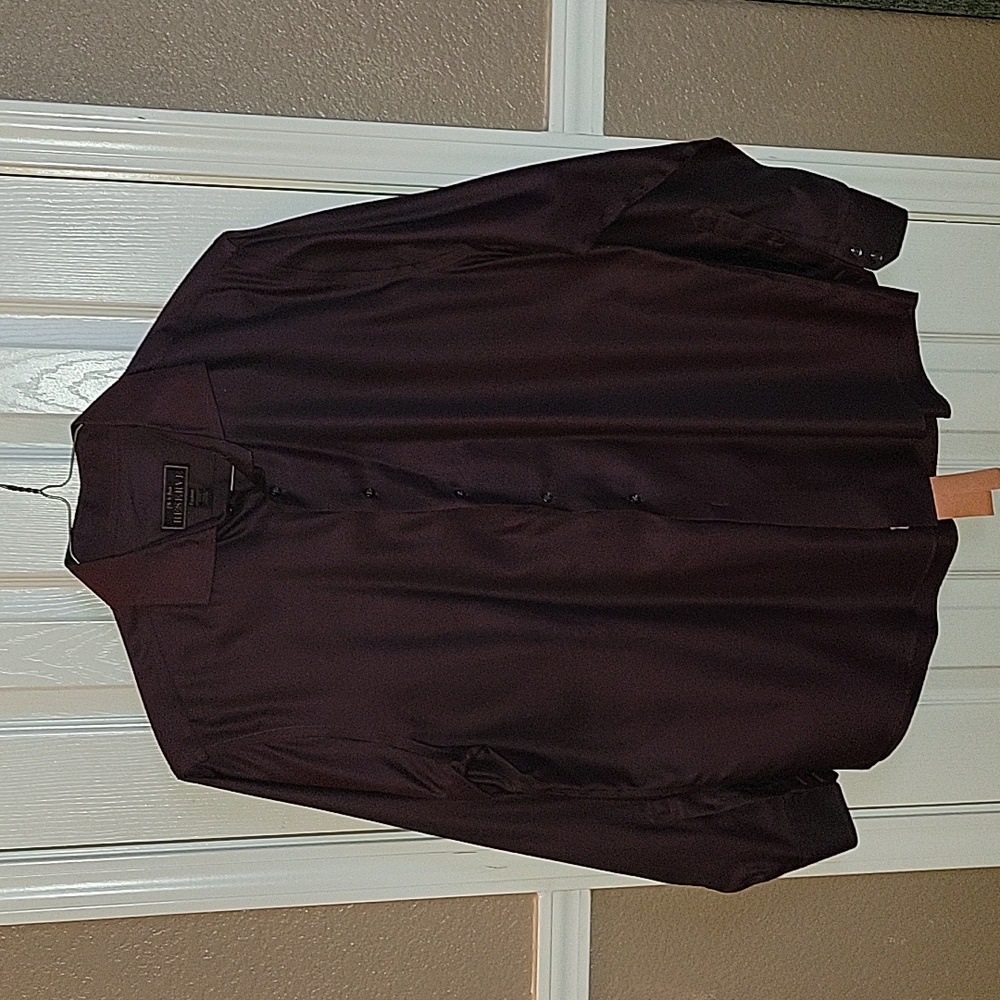 JOS A BANK RESERVE, CUSTOM, 💯 EGYPTIAN COTTON VERY NICE SHIRT. DARK BURGANDY.
